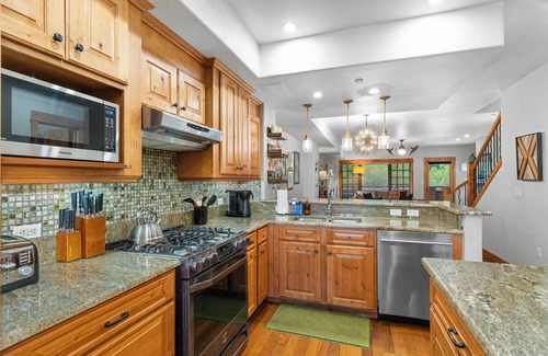 Downtown Steamboat Springs House | Perfect Downtown Location, Overlooking River and Emerald, 3BD/2.5 BA