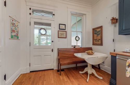 Old Louisville House | Perfect for Derby, Victorian Mansion in the heart of Louisville