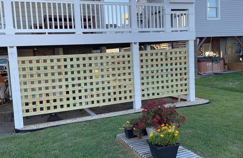 Kill Devil Hills Cottage | Perfect Getaway - 2 minute walk straight to the Beach