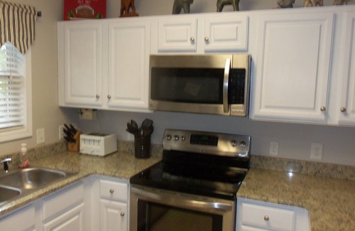Tuscaloosa Condo | PERFECT PLACE TO STAY FOR ANY ALABAMA VISIT!
