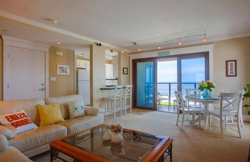 Lincoln Acres Condo | Perfect Sunsets. 2 Bedroom - 2 Bath condo with unobstructed views of the ocean