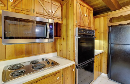 Vallecito Cabin | Pet-Friendly Bayfield Cabin w/Game Room & Hot Tub