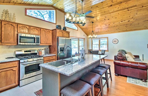Pinetop Cottage | Pet-friendly Cabin in Pinetop-lakeside!