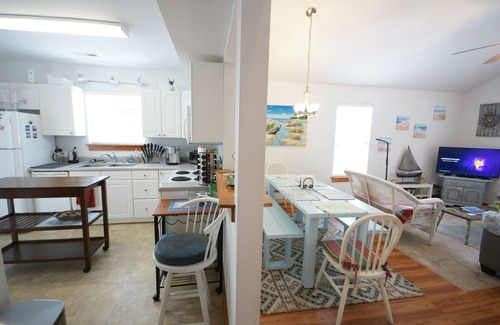 Tranquil Harbour House | Pet-friendly, fully-fenced yard, minutes to beach