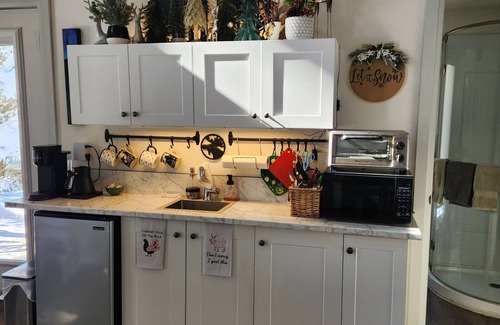 Utterson House | Pet Friendly - Gryffin RidgeThe Magic Forest