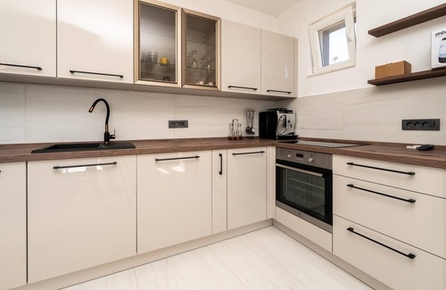 Rtina House | Pet friendly home in Razanac