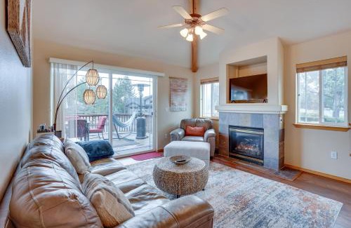 Redmond House | Pet-Friendly Townhome with Hot Tub in Redmond!