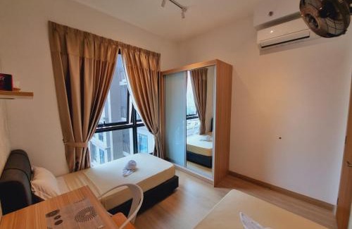 Subang Jaya House | PH2121,2,3 - Paradise Home Staycation Contactless Self Check-In Private Rooms in 3 Bedrooms Apartment