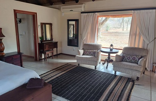Thabazimbi Cabin | Phakela Private Lodge