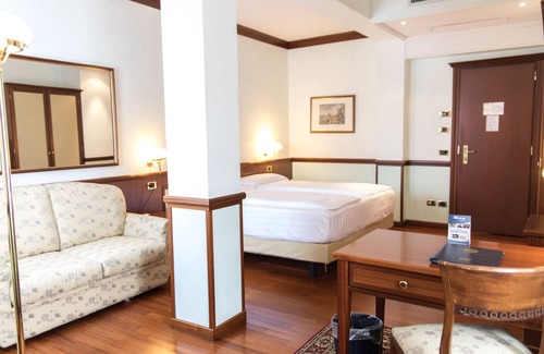 Correggio Hotel | Phi Hotel dei Medaglioni