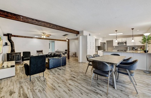 Camelback East House | Phoenix MId-Century Modern w/Pool and EV Charger!