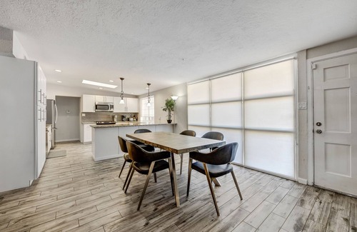 Camelback East House | Phoenix MId-Century Modern w/Pool and EV Charger!