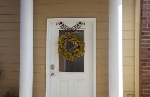 Ridgefield Apartment | Picturesque Country Setting-10 Minutes from I-5/I-205 Access!