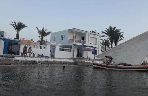 Sidi Fredj House | Pieds Dans L'eau a Kerkennah