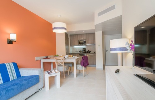 Roquebrune-Cap-Martin House | Pierre & Vacances Residence Premium Julia Augusta