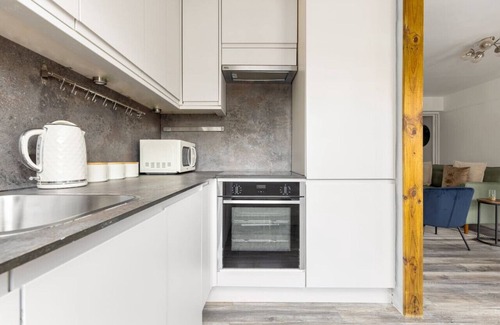 Warwick Apartment | Pimlico Flat near Victoria Station