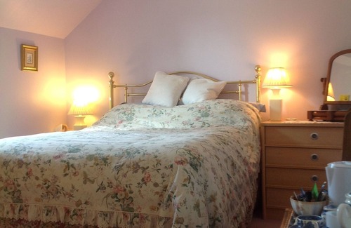 Thornton Curtis Bed & Breakfast | Pine Lodge Bed & Breakfast