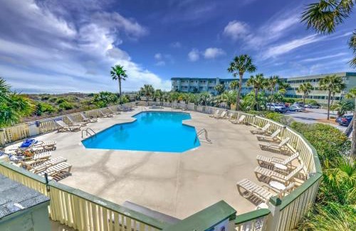 Isle of Palms Apartment | Pineapple Palms at the Sea Cabins