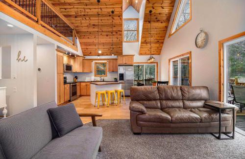 Mears House | Pinecrest Cabin
