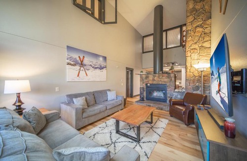 Keystone House | Pines 2057