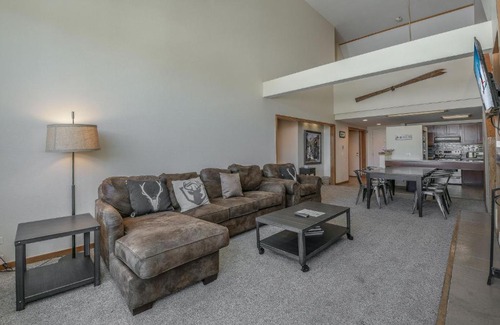 Keystone House | Pines 2128