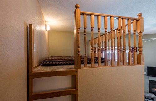 Silver Star Mountain Apartment | Pinnacles Leeton Lodge
