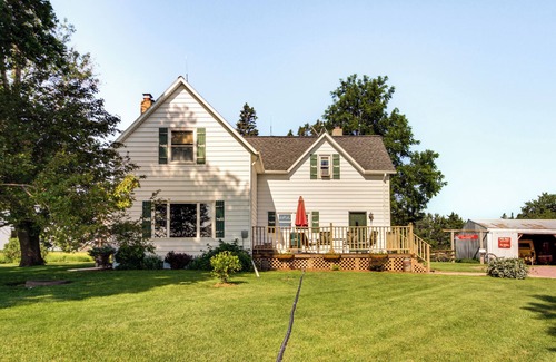 Sanborn House | Pioneer-Era Retreat in Sanborn w/Museum Access