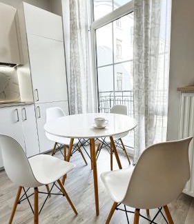 Srodmiescie Apartment | Piotrkowska 37 Shine By DreamAp