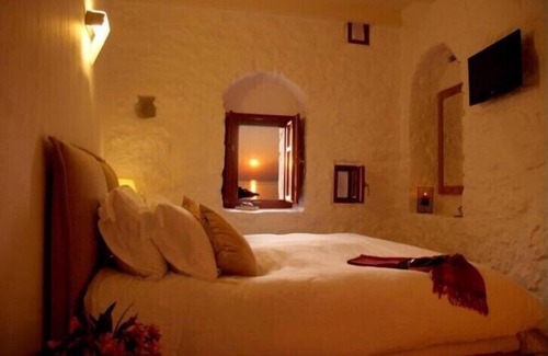 Limeni Hotel | Pirgos Mavromichali
