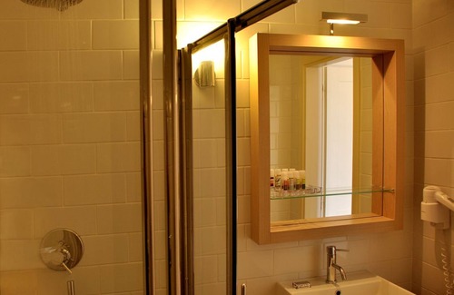 Limeni Hotel | Pirgos Mavromichali