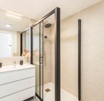 Vicalvaro Apartment | Piso climatizado y parking