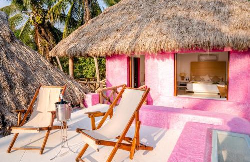 Costa Careyes Hotel | Playa Rosa Bungalows Careyes