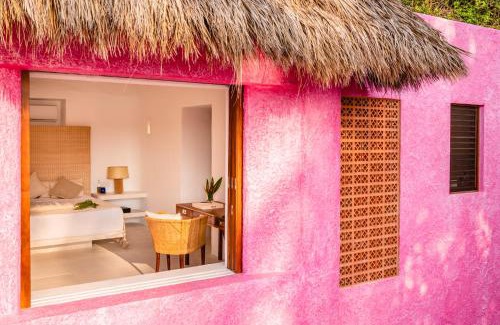 Costa Careyes Hotel | Playa Rosa Bungalows Careyes