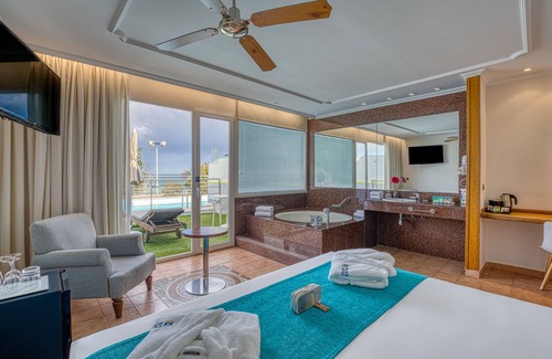 Vera Beach Hotel | Playavera Hotel - Naturist Friendly