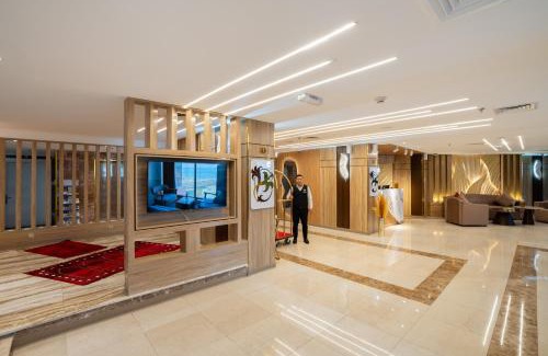 Bneid Al Qar Hotel | Plaza Athenee Hotel