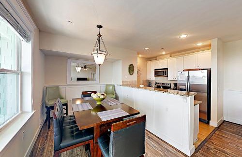 Red Fish Cove Apartment | Pointe West Retreat Unit 302