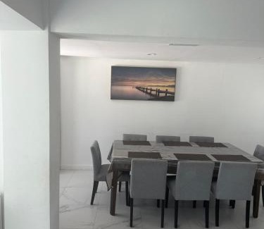 North Miami Beach House | Pool house 3 bedroom 2 bathroom