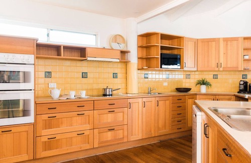 Sunshine Beach House | POOL - OCEAN VIEWS - PET FRIENDLY