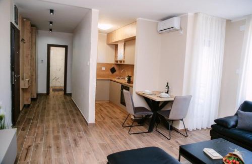 Vrdnik Apartment | POOL RESORT Vila Lena - Lux residence apartman 5