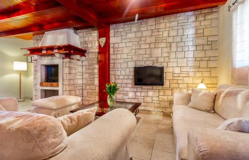 Loborika House | Pool & Sun Villa Rici