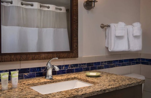 Marco Island Resort | Poolside - 2 Bedroom - Marriott's Crystal Shores - Full Resort Access