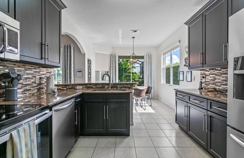 Haines City Villa | POOLSIDE CINEMA Disney Pool Villa - Theatre/Arcade/Jurassic Park/Minions!