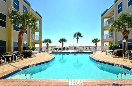 Holiday Isle House | Poolside Villas #302- Harry's Beach House