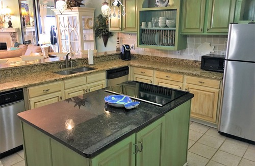 Ono Island Condo | Popular, well priced condo views 3 bodies of water on Perdido Key!