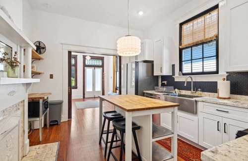 Uptown Historic District House | Porch Swing, streetcar, big backyard, Oh my!