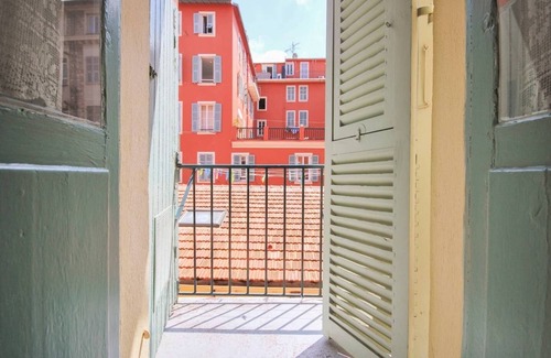 Quartier du Port Apartment | Port view & Old City
