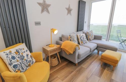 Nefyn House | Porth Penwaig