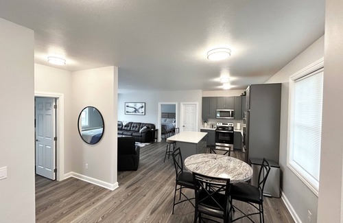 Portage Lakes House | Portview Carriage House - Attention to detail for the discerning travelers.