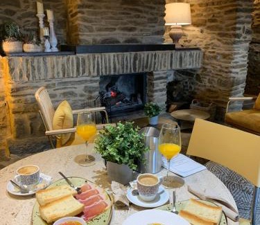 Puebla de Sanabria Hotel | Posada Real La Carteria