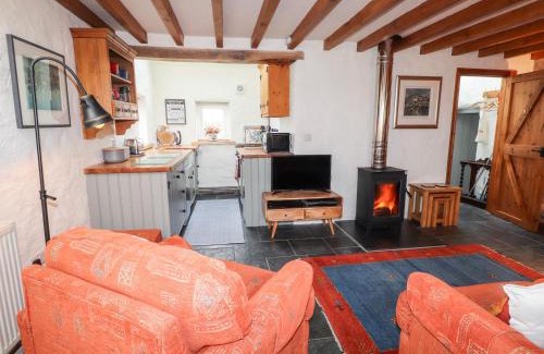 Trefasser House | Post Office Cottage